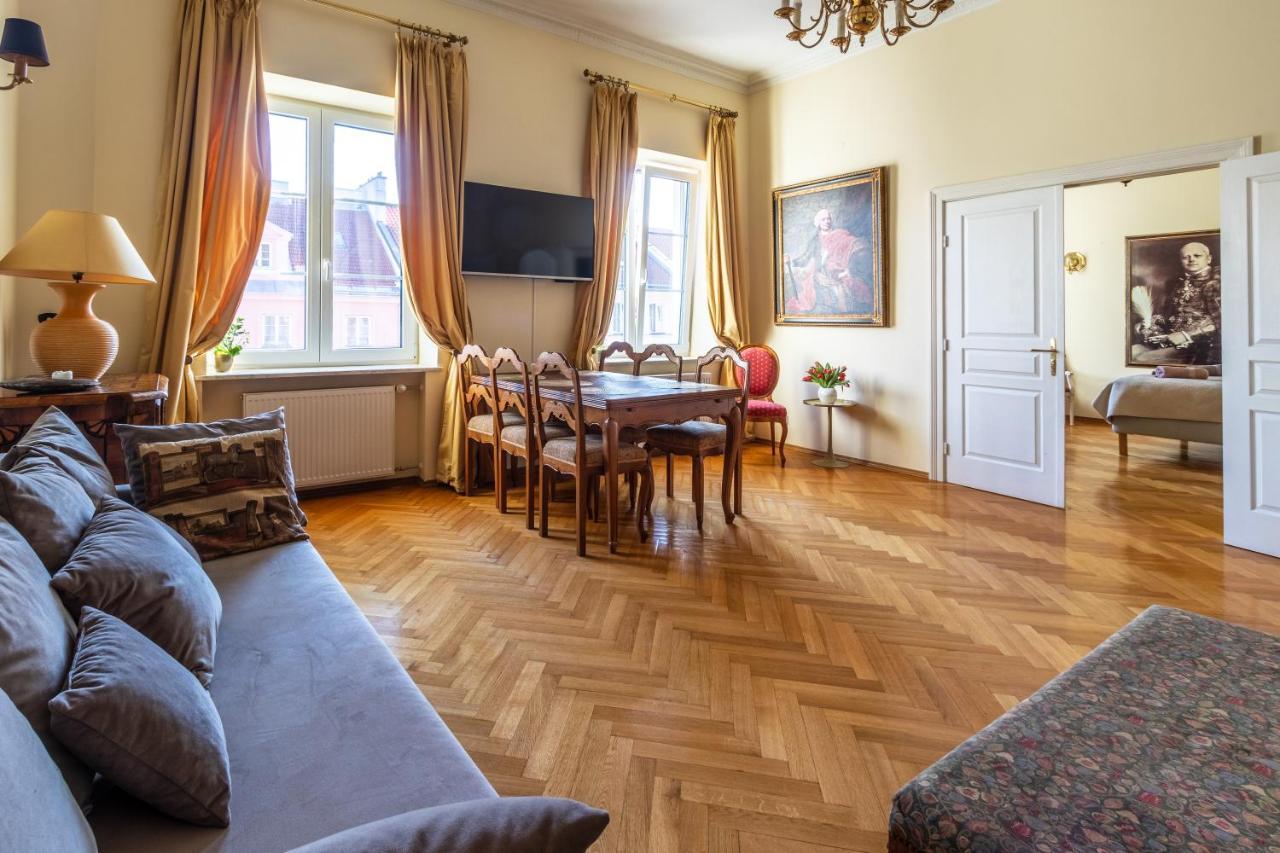 Apartament Luster I Obrazow Warsaw Exterior photo